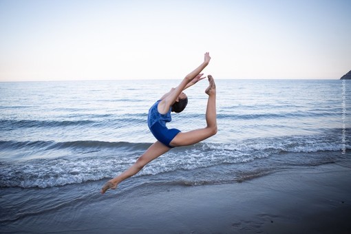 Fotogallery per gentile concessione di Fabio Bellinzoni, fotografo specializzato in balletto Fotogallery per gentile concessione di Fabio Bellinzoni, fotografo specializzato in balletto