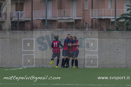 Calcio, Eccellenza. Il Vado è vincitore al "De Vincenzi" dopo il pirotecnico 4-2, Gianni Di Pietro:"Vittoria meritata, ma è solo un primo passo"