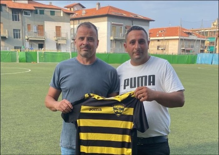 Calcio. La Baia Alassio Auxilium non si ferma. Sardo: "C'è unità d'intenti, così abbiamo battuto una squadra forte come l'Argentina Arma" Calcio. La Baia Alassio Auxilium non si ferma. Sardo: "C'è unità d'intenti, così abbiamo battuto una squadra forte come l'Argentina Arma"