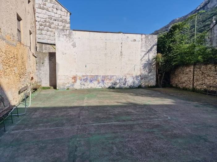 Campetto senza porte all'oratorio, l'appello della parrocchia di Finalborgo Campetto senza porte all'oratorio, l'appello della parrocchia di Finalborgo