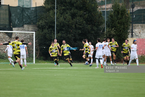 Calcio, Promozione. Castagna e Mehmetaj esaltano la Baia Alassio Auxilium, al Finale non basta Tona: i gol (VIDEO)