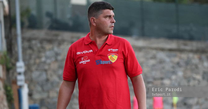 Calcio | Finale, inizia con tre punti la stagione di Alessi: "Grande approccio, dobbiamo gestire meglio la fatica" (VIDEO)