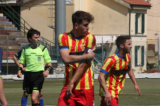 Finale, per Alessandro Debenedetti si spalancano le porte di Villa Rostan: ufficiale l'approdo al Genoa Finale, per Alessandro Debenedetti si spalancano le porte di Villa Rostan: ufficiale l'approdo al Genoa