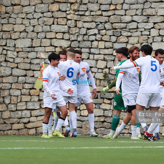 Calcio. Gli highlights di Pontelungo - Finale, colpo grosso per la squadra di Alessi con la doppietta di Vittori (VIDEO)