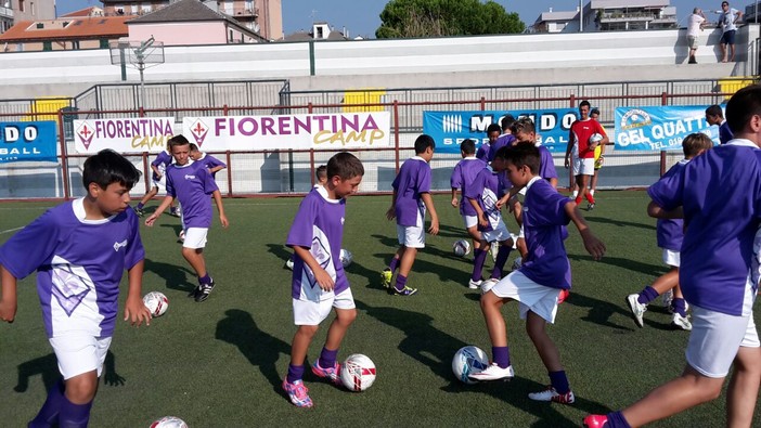 Calcio. Il "Levratto" di Zinola ha ospitato il Fiorentina Camp