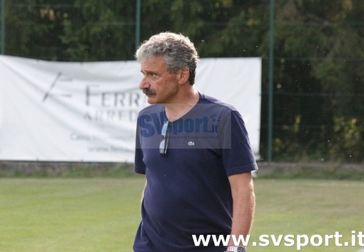 Calcio, Veloce. Il dolore di mister Frumento per la scomparsa di Marco Parascosso: "Abbiamo perso un ragazzo buono" Calcio, Veloce. Il dolore di mister Frumento per la scomparsa di Marco Parascosso: "Abbiamo perso un ragazzo buono"