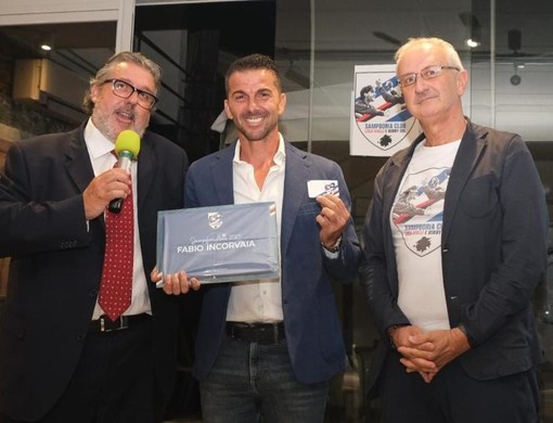 A Fabio Incorvaia il premio "SampdoriAMO" dal club "Luca Vialli e Bobby Gol"