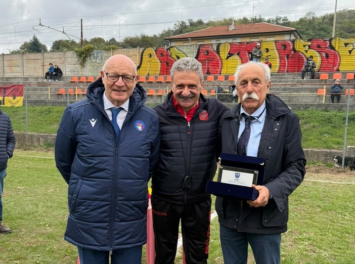 FOTONOTIZIA | 900 volte mister Frumento, record di panchine per il tecnico dell'Altarese FOTONOTIZIA | 900 volte mister Frumento, record di panchine per il tecnico dell'Altarese