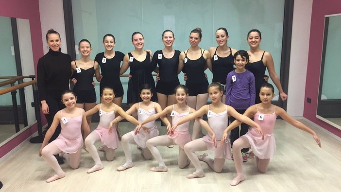 Danza: esami super per le allieve del Cigno Danza: esami super per le allieve del Cigno