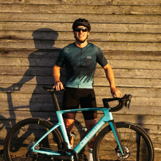 CBT ITALIA rinnova la partnership con Guglielmo Bosca: adrenalina, velocità e fiducia assoluta sulla nuova Mystero CBT ITALIA rinnova la partnership con Guglielmo Bosca: adrenalina, velocità e fiducia assoluta sulla nuova Mystero