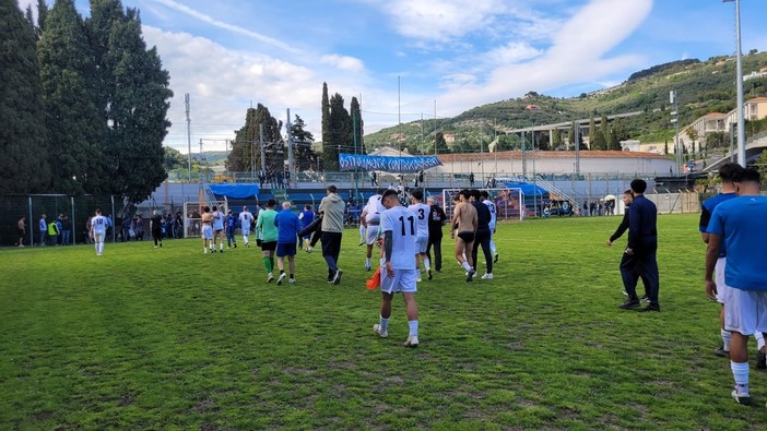 Imperia Calcio, corsa contro il tempo per la serie D: lunedì summit in Comune Imperia Calcio, corsa contro il tempo per la serie D: lunedì summit in Comune
