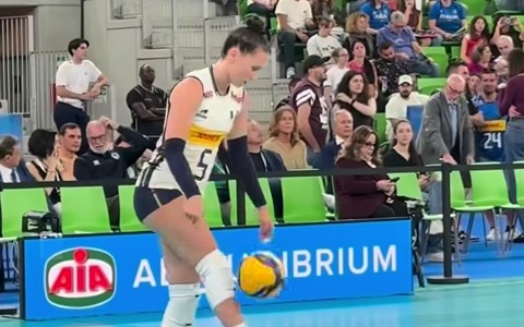 La pallavolista albisolese Ilaria Spirito conquista il web: virale il video dei palleggi prima di un match con la Nazionale