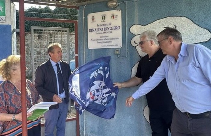 Calcio. Il Savona tuona dopo l'intitolazione del piazzale a Rinaldo Roggero: "Utilizzare il nostro simbolo è una violazione dei diritti di proprietà" Calcio. Il Savona tuona dopo l'intitolazione del piazzale a Rinaldo Roggero: "Utilizzare il nostro simbolo è una violazione dei diritti di proprietà"