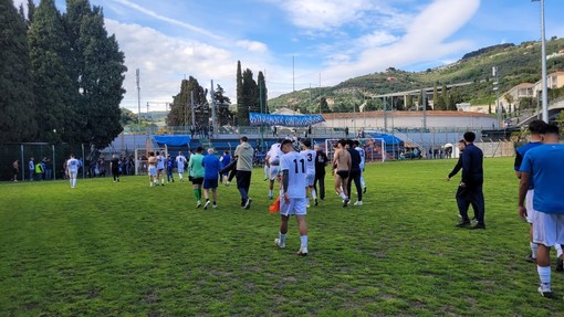 Imperia Calcio, corsa contro il tempo per la serie D: lunedì summit in Comune Imperia Calcio, corsa contro il tempo per la serie D: lunedì summit in Comune
