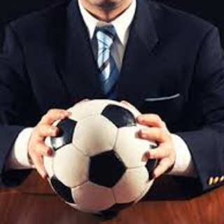 Calcio, iniziative virtuose: anche in Italia, è nata la prima “Università del calcio”.