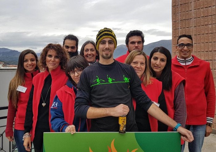 Gli animatori turistici impegnati a promuovere aziende e infrastrutture del territorio legate all’outdoor con lo slackliner Ivan Soddu Gli animatori turistici impegnati a promuovere aziende e infrastrutture del territorio legate all’outdoor con lo slackliner Ivan Soddu