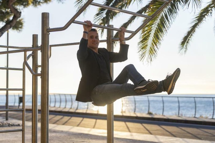Igor Cassina promuove la nuova palestra all'aperto di Alassio: &quot;Complimenti al Comune e chi ha lavorato per questa struttura&quot;