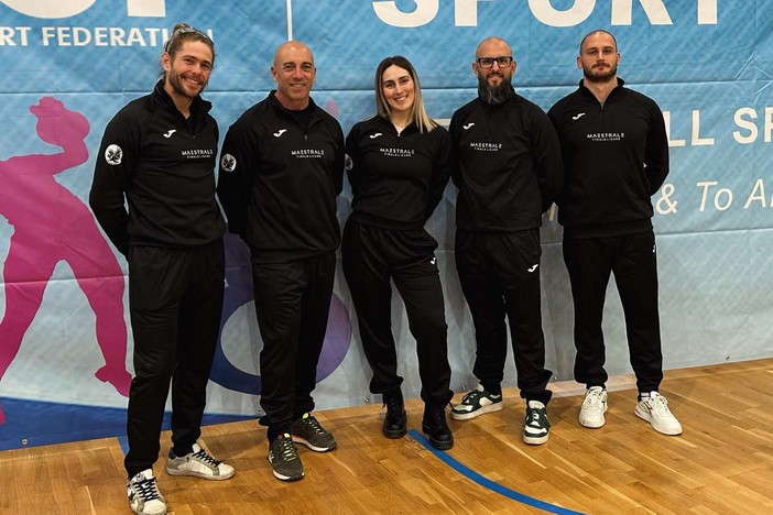 Kettlebell, inarrestabile Finale: ai Campionati Italiani nuovi record internazionali per coach Borghello e la sua squadra