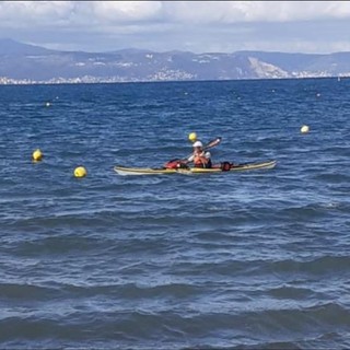 Un omaggio alla Liguria, Andrea Ricci attraversa la regione in Kayak