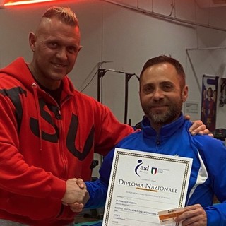 Giuseppe De Francesco raggiunge il 4° Dan, diploma consegnato da Francesco Dell'isola