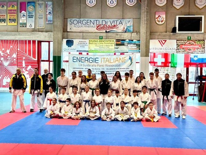 Karate Club Savona: fine di 2021 ricco di eventi e arrivano le nuove cinture