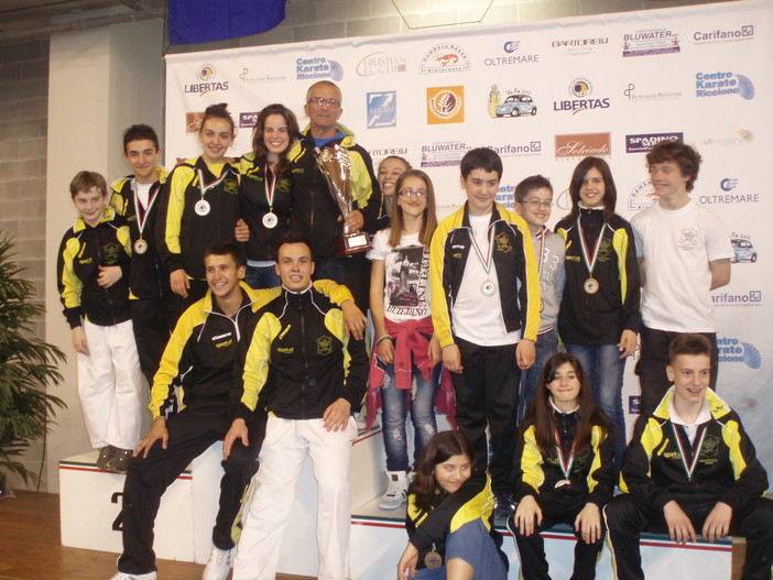 Karate, KCS ai Campionati Nazionali Libertas conquista il primo posto Karate, KCS ai Campionati Nazionali Libertas conquista il primo posto