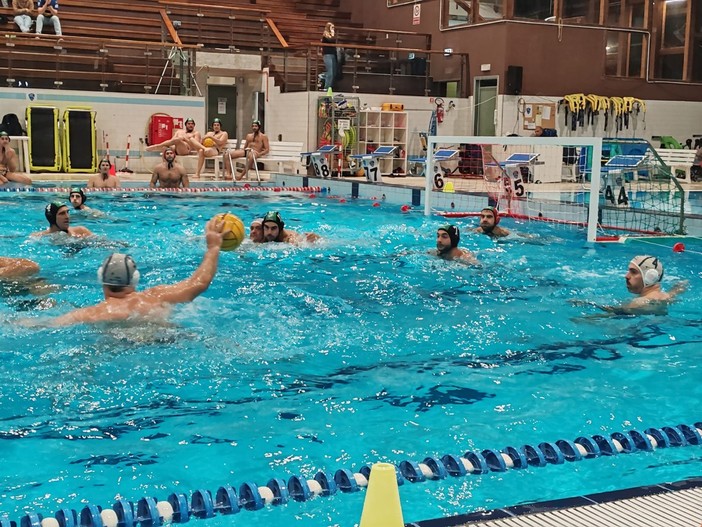 Pallanuoto, al via il campionato ligure UISP: R.N. Savona Master subito vittoriosa, Loa Waterpolo lotta ma cede alla distanza Pallanuoto, al via il campionato ligure UISP: R.N. Savona Master subito vittoriosa, Loa Waterpolo lotta ma cede alla distanza