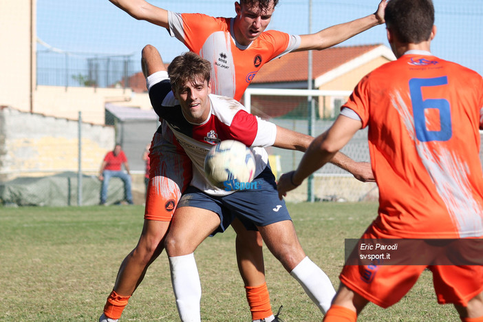 Calcio, Eccellenza. Domenica lontana da casa per Celle Varazze, Pietra e S.F. Loano Calcio, Eccellenza. Domenica lontana da casa per Celle Varazze, Pietra e S.F. Loano