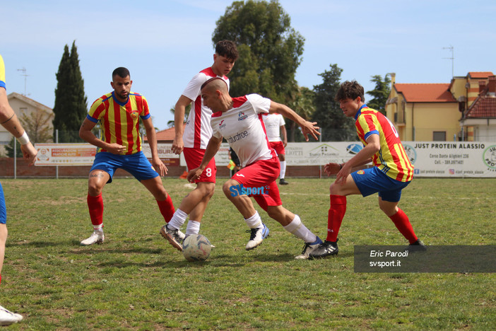 Calcio, Coppa Italia di Promozione: ribaltone Bogliasco, il triplete sfuma nel finale per la S.F. Loano