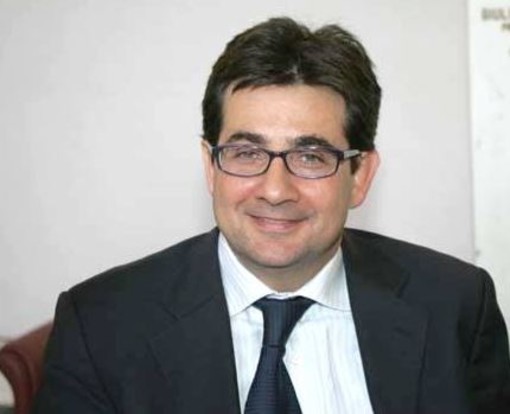 Loano: gli studenti delle scuole incontrano Luca Pancalli, il presidente del Comitato Paralimpico Loano: gli studenti delle scuole incontrano Luca Pancalli, il presidente del Comitato Paralimpico