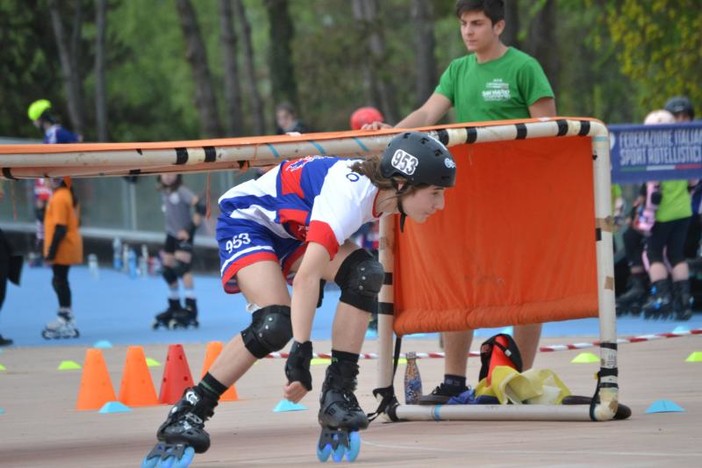 Roller Cross. Velocità, tecnica e podi: grande weekend a Torino per la MM70 Skate Roller Cross. Velocità, tecnica e podi: grande weekend a Torino per la MM70 Skate