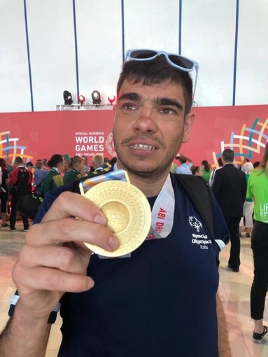 Albissola è in festa per Marco Basso, medaglia d'oro agli "Special Olympics" di Abu Dhabi Albissola è in festa per Marco Basso, medaglia d'oro agli "Special Olympics" di Abu Dhabi
