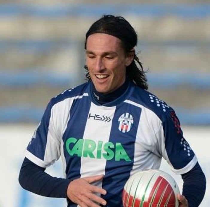 Calcio, Claudio Miale ringrazia Savona: "Commosso dai tanti messaggi di affetto" Calcio, Claudio Miale ringrazia Savona: "Commosso dai tanti messaggi di affetto"