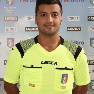 Calcio. Mattia Mirri promosso in Can D, il fischietto carcarese arbitrerà in Serie D
