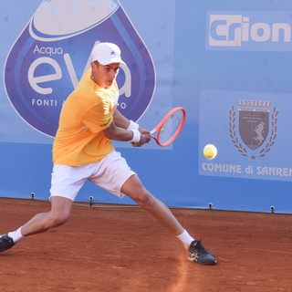 Arnaldi da sogno, supera Djokovic e vola al terzo turno a Madrid: "Battere Djokovic è un sogno che si avvera"