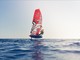 L'albisolese Matteo Iachino a caccia dell'impresa, il 28 agosto tenterà la traversata del Mar Ligure su un windsurf con foil