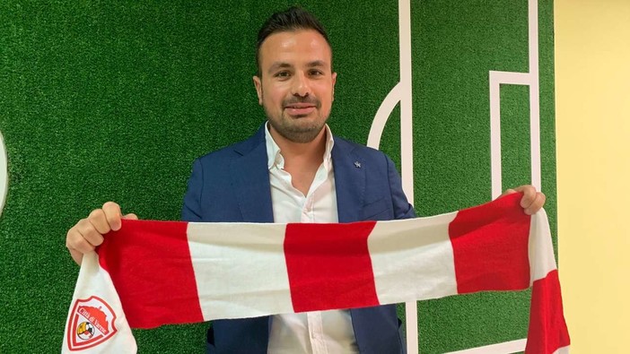 Calcio, Serie D. Clamoroso a Varese, divorzio con il ds Montanaro Calcio, Serie D. Clamoroso a Varese, divorzio con il ds Montanaro