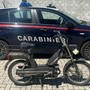 Gli rubano il motorino a 16 anni a Vado, dopo 42 anni il mezzo restituito al proprietario grazie ai carabinieri