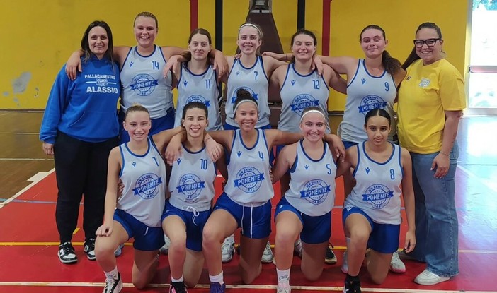 Pallacanestro. Battute Biella e Lavagna, all'Under 17 del New Basket Ponente va il Memorial Parpaglione Pallacanestro. Battute Biella e Lavagna, all'Under 17 del New Basket Ponente va il Memorial Parpaglione