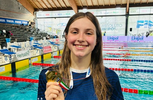 Nuoto giovanile | Virginia Uccelli regina d’Italia: secondo titolo consecutivo nei 5 km