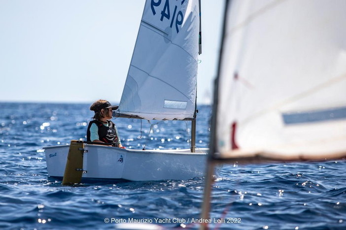 Vela. Tantissime regate nel nostro comprensorio fino a Ferragosto Vela. Tantissime regate nel nostro comprensorio fino a Ferragosto