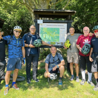 Sentieri e tracciati del ponente savonese, bike tour di Toti sul Colle del Melogno: "Sport elemento prezioso per promuovere il comprensorio" (FOTO e VIDEO)