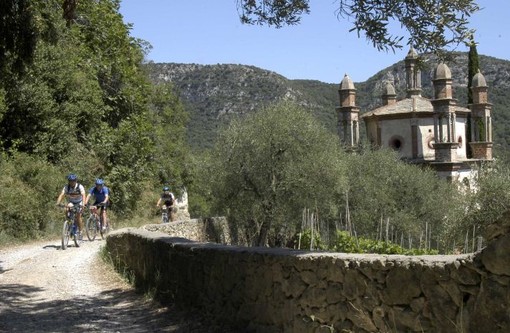 Finale Ligure: continuano gli appuntamenti con le escursioni