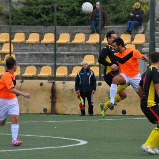 Calcio, Prima Categoria/A, 30^giornata. Bagarre play-off per gli ultimi 90 minuti: è spareggio Golfodianese-Ospedaletti! Bordighera Sant’Ampelio e Celle Ligure chiudono col botto