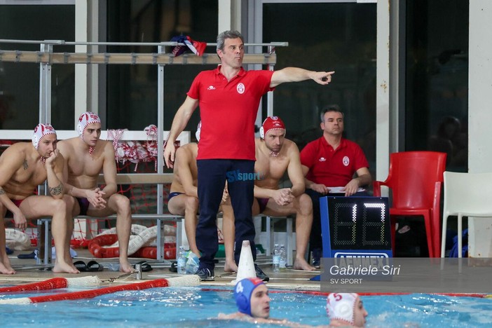 Pallanuoto | La Rari Nantes Savona domina l'Ortigia, esordio per i giovani Fruttero e Corallo