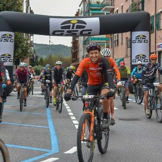 "Pedaliamo per Pona Biso", la  seconda edizione della cicloturistica ad Albisola per aiutare i bimbi di Kinshasa