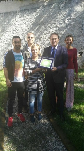 Sport in classe: la scuola primaria Don Peluffo di Vado ha vinto il concorso: "Campioni di Fair Play" Sport in classe: la scuola primaria Don Peluffo di Vado ha vinto il concorso: "Campioni di Fair Play"