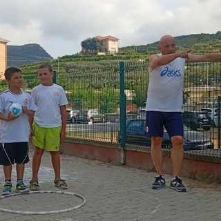 La pallapugno torna protagonista a Finale Ligure grazie all’Educamp Coni