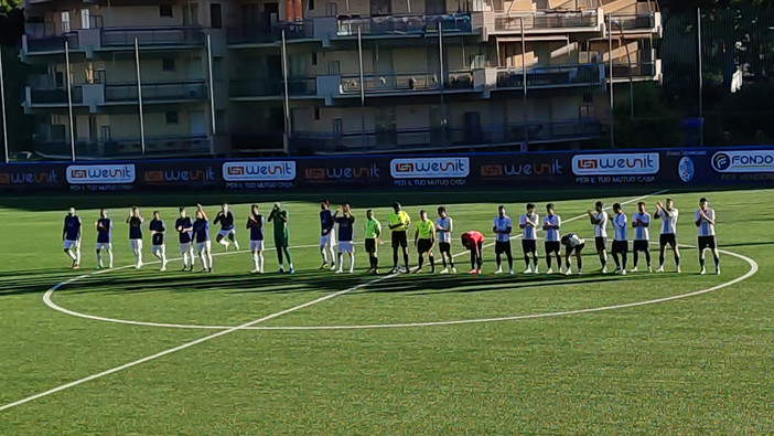 Calcio, Eccellenza. Pietra, il cuore non basta: al "Devincenzi" passa l'Imperia 2-0 con Cassata e Scalzi Calcio, Eccellenza. Pietra, il cuore non basta: al "Devincenzi" passa l'Imperia 2-0 con Cassata e Scalzi