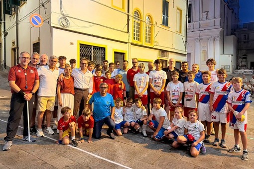 Pallapugno | Il presidente Enrico Costa e il vicepresidente Marco Scajola al torneo "PallaPigna" di Sanremo Pallapugno | Il presidente Enrico Costa e il vicepresidente Marco Scajola al torneo "PallaPigna" di Sanremo
